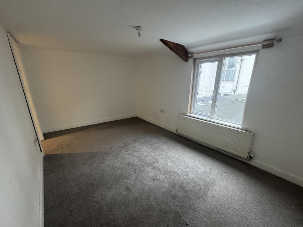 Lot: 149 - REFURBISHED DETACHED COTTAGE WITH ANNEXE AND PARKING - View of bedroom one